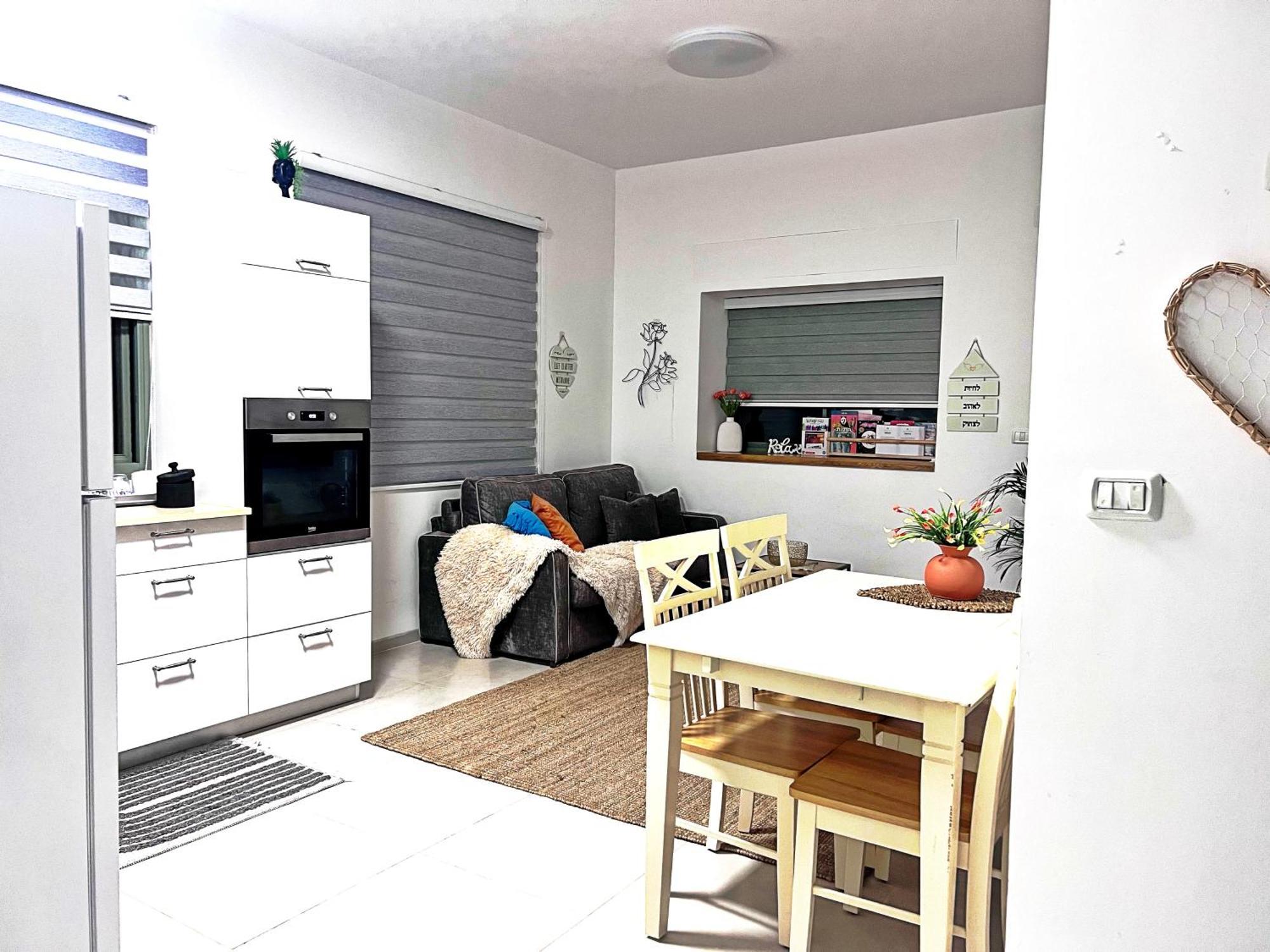 הפינה של טלי בנהריה - אירוח וספא בריאות מחומם Apartman Kültér fotó